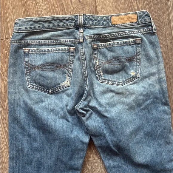 Abercrombie & Fitch Light Blue Flare Jeans - Picture 6 of 6